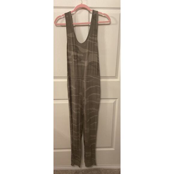 Thread & Supply Sage Camo Soft Elastic Waist Jumper, S - Picture 7 of 7